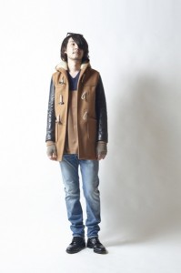 下鳥直之 comapss victim candle june tusting