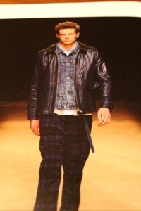 COMPASS WHIZ VICTIM AWA3