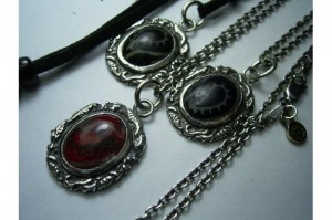 COMPASS VICTIM WHIZ AWA4