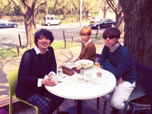 MEG meg メグ シンガー モデル デザイナー ツインテール協会 glamb 会長 古谷完 shop compass VICTIM WHIZ Varde77 mean CMEinc 浜浦雅也