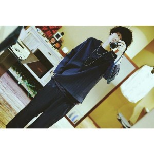 ByBS-9LCAAAPQ_Y