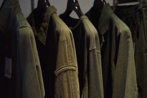 compass khaki カーキ ワントーン ブログ 写真 カメラ スナップ